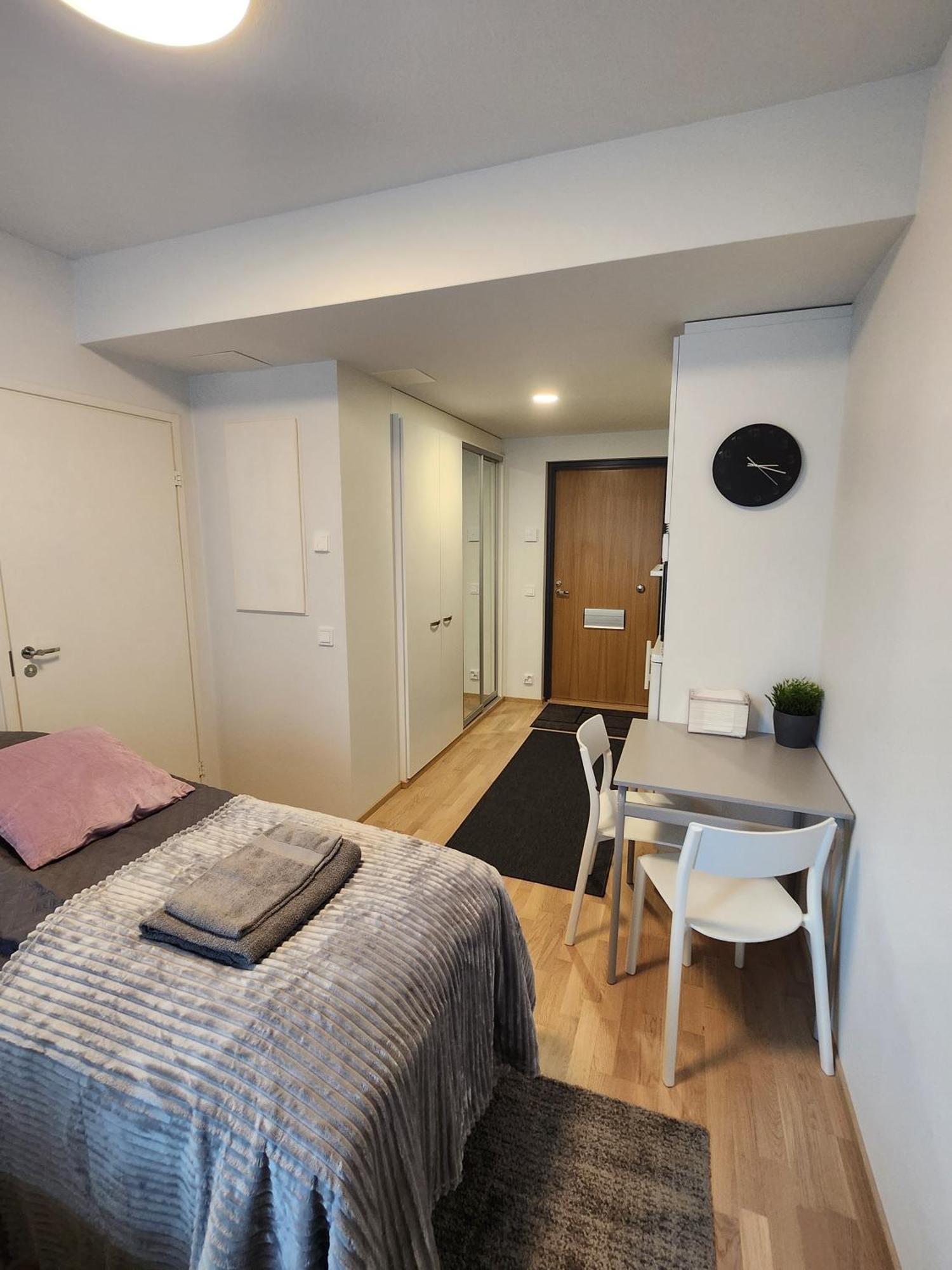 Laadukas Kalustettu Yksioe Logomolla 1-2Hloe Appartement Turku Buitenkant foto