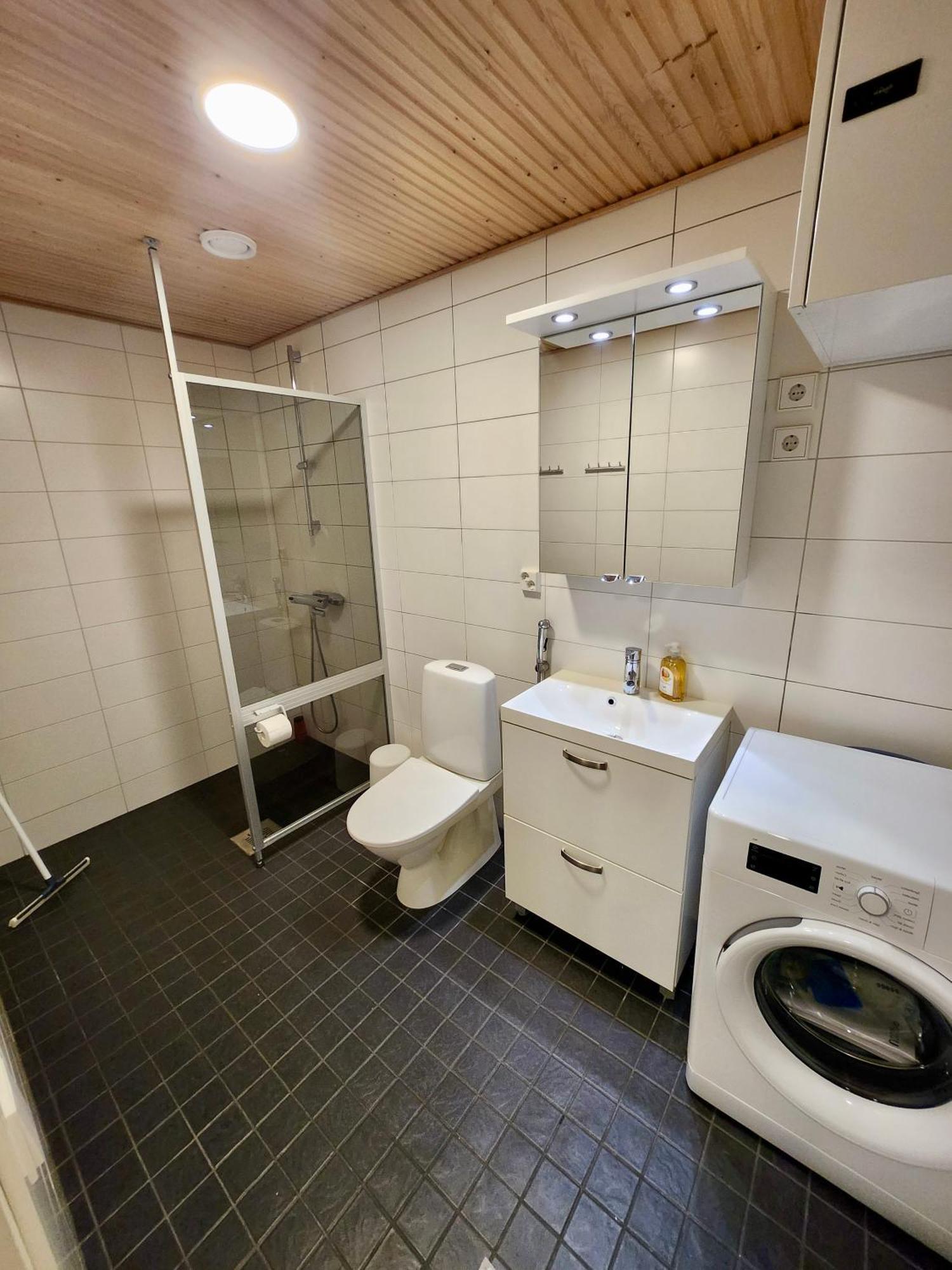 Laadukas Kalustettu Yksioe Logomolla 1-2Hloe Appartement Turku Buitenkant foto